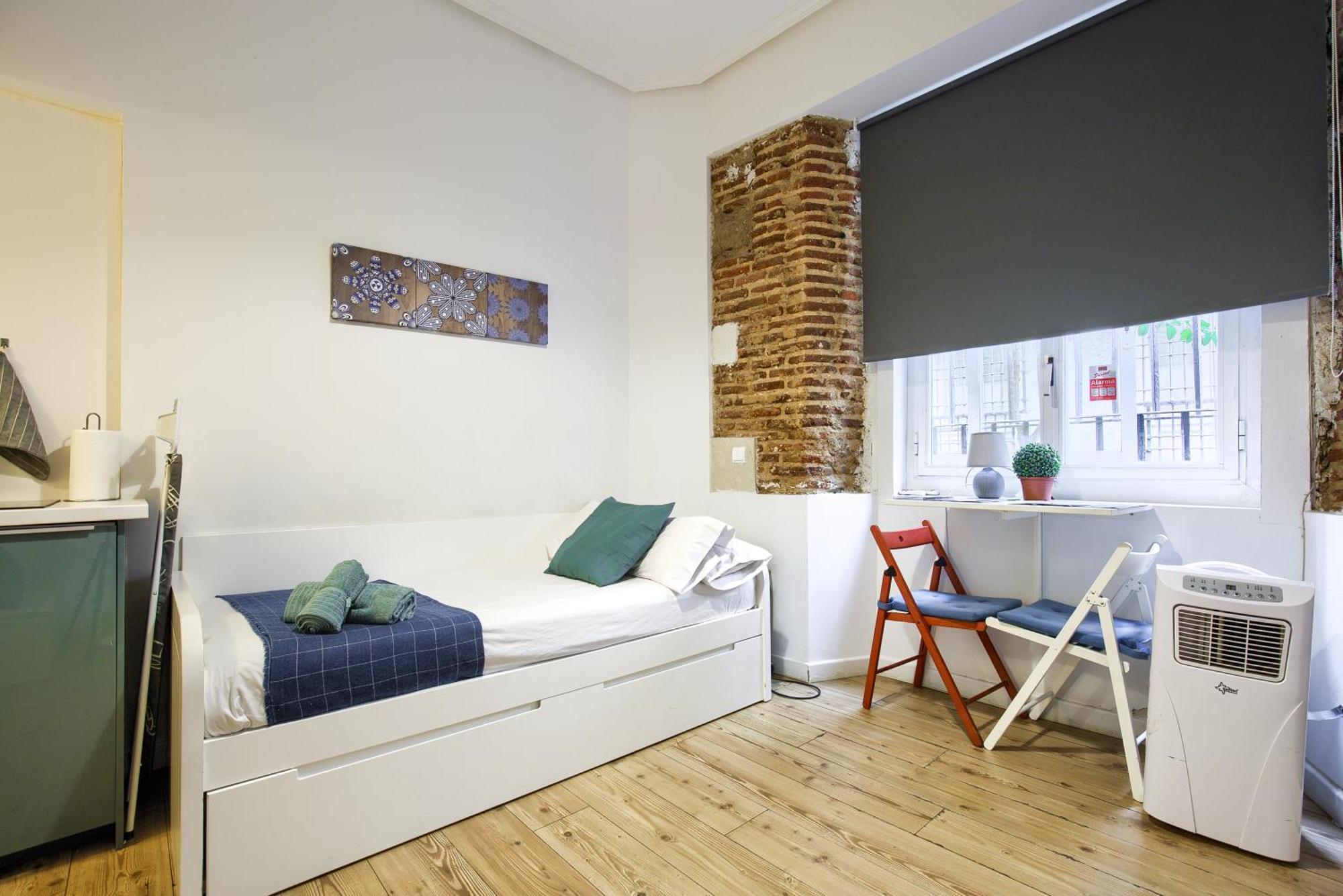 Intimo Estudio En Madrid, Centro, 2Pax, Wifi & Tv Exterior photo