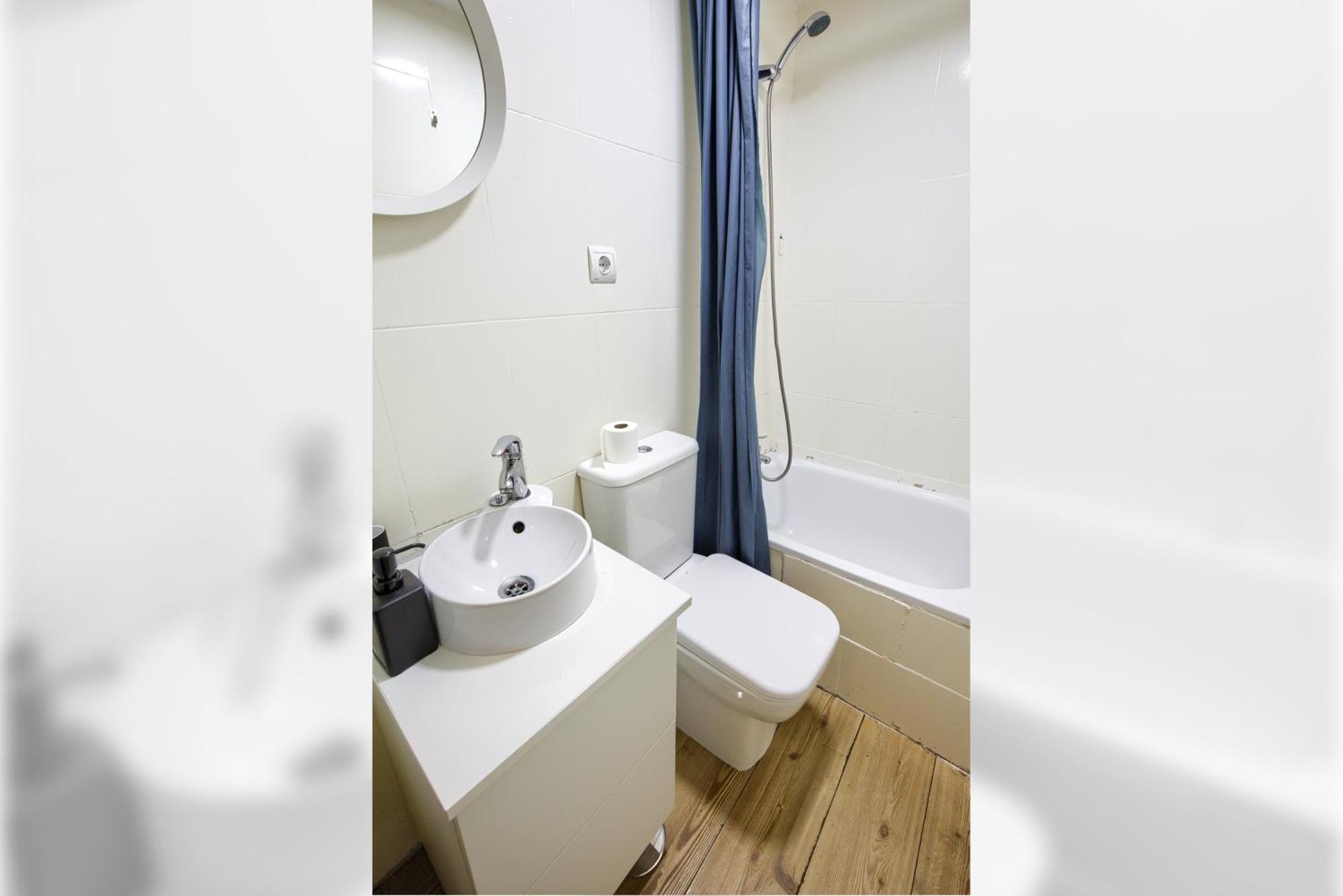 Intimo Estudio En Madrid, Centro, 2Pax, Wifi & Tv Exterior photo