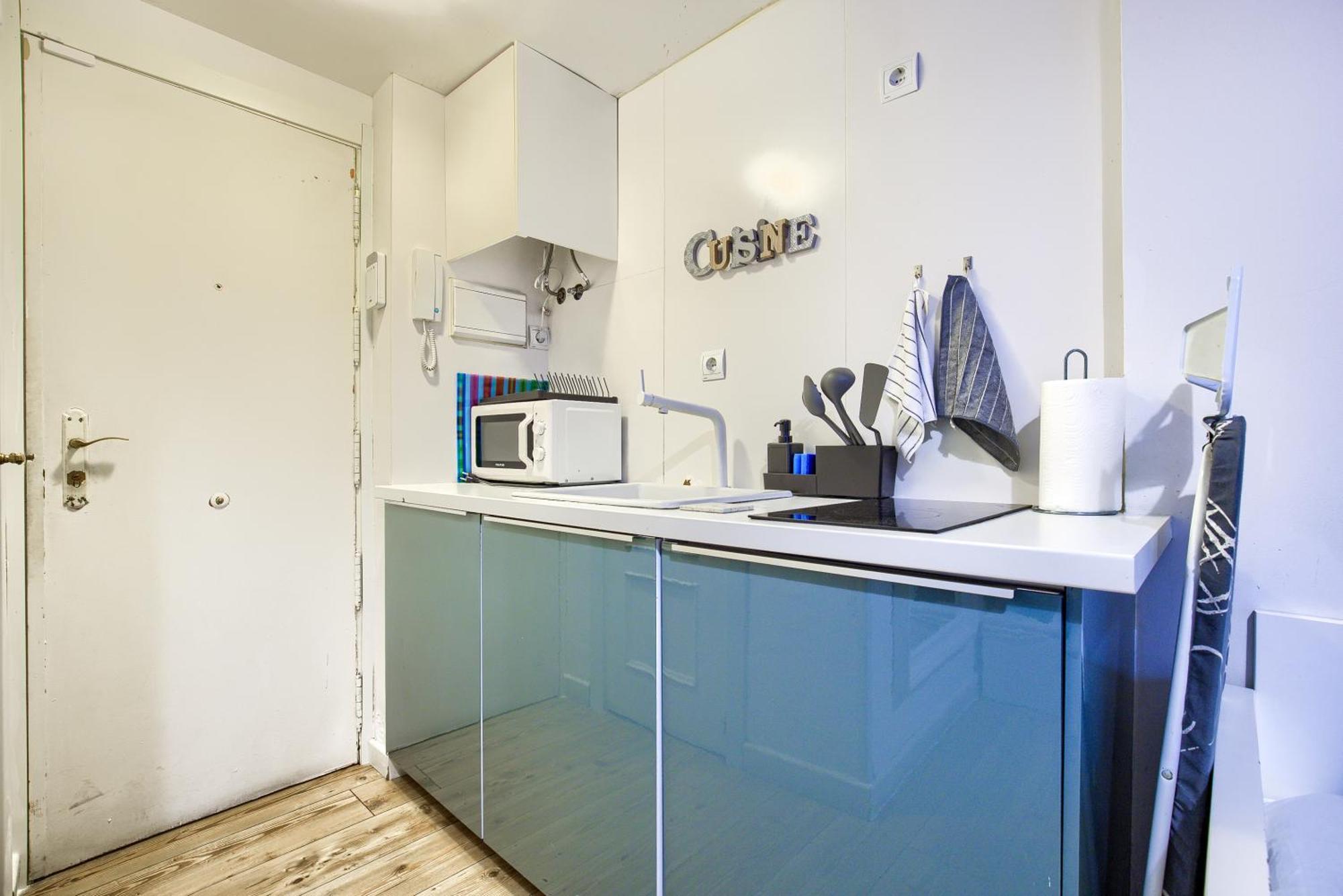Intimo Estudio En Madrid, Centro, 2Pax, Wifi & Tv Exterior photo