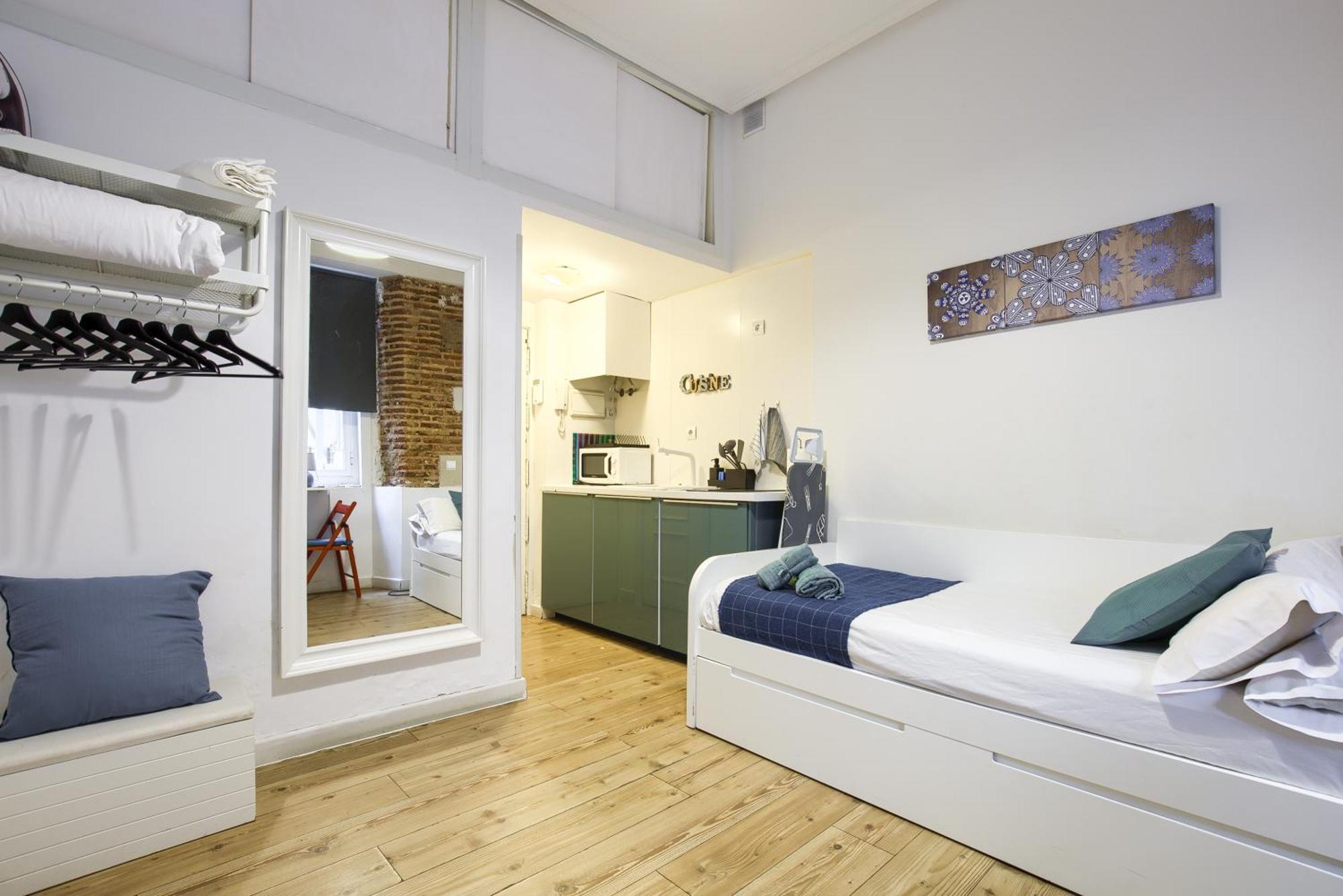 Intimo Estudio En Madrid, Centro, 2Pax, Wifi & Tv Exterior photo