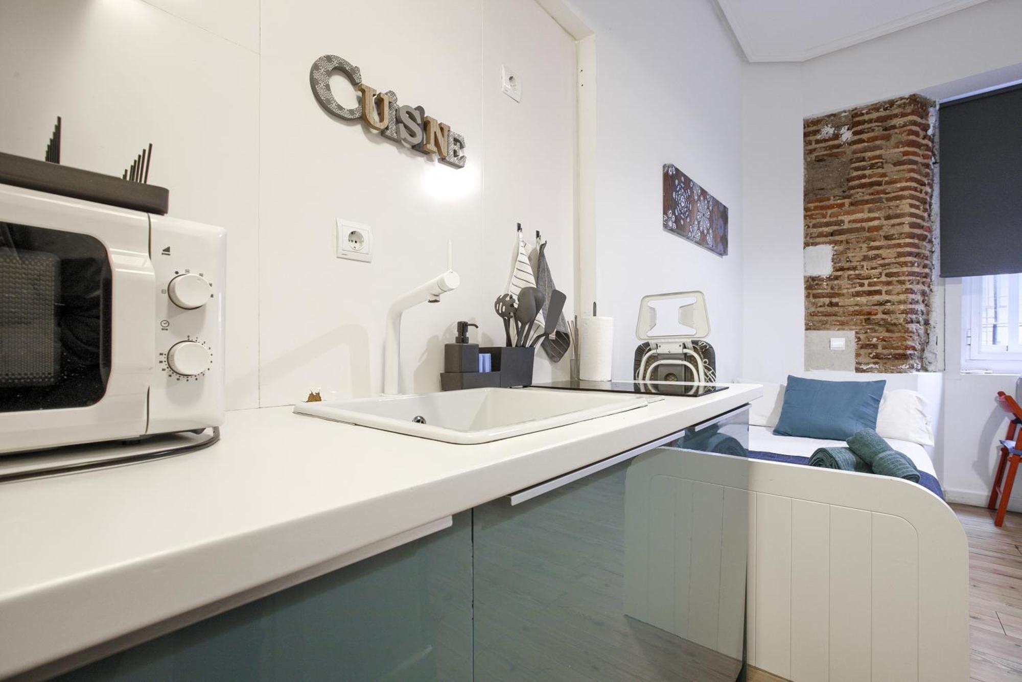 Intimo Estudio En Madrid, Centro, 2Pax, Wifi & Tv Exterior photo