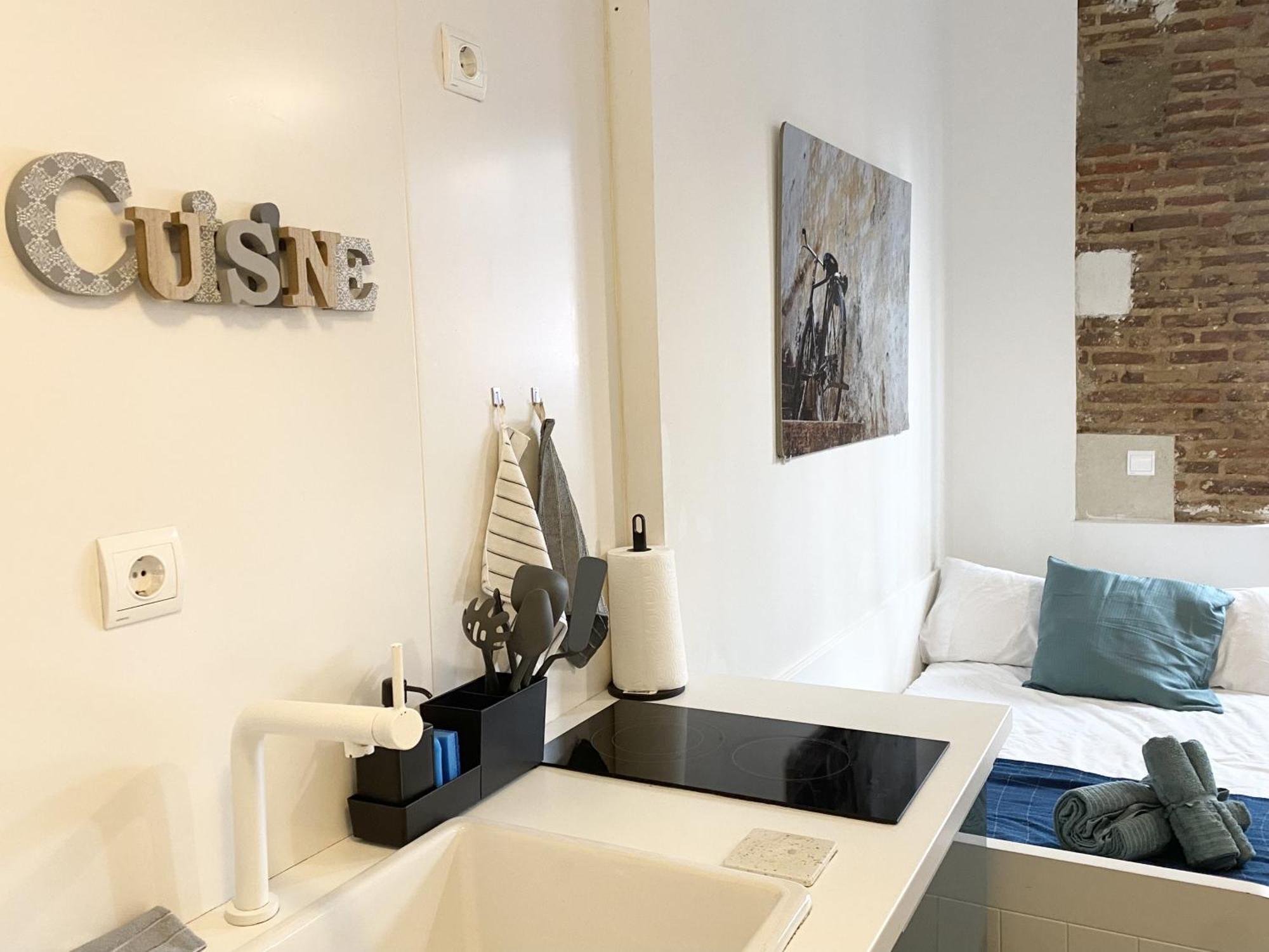 Intimo Estudio En Madrid, Centro, 2Pax, Wifi & Tv Exterior photo